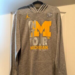 NWOT Nike | 2018 Michigan Final Four Long-Sleeve Hoodie | Grey | Size: L